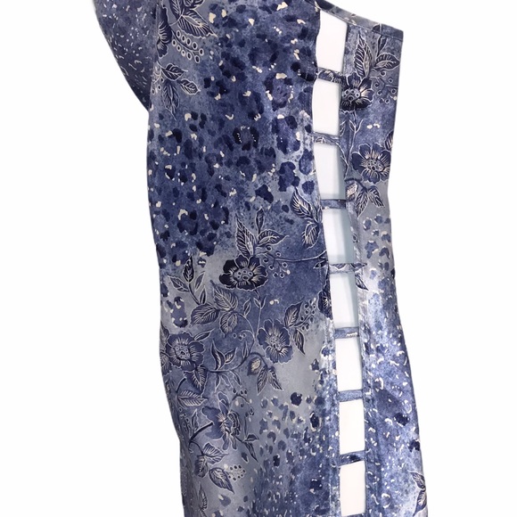 Vintage Blue Floral Cutout Chemise - Picture 5 of 10